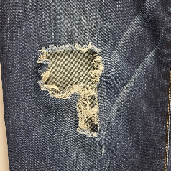 Kut from the Cloth Dark Wash Distressed Straight Leg Jeans - Picture 8 of 10